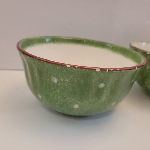 The Cellar Set Of 2 Christmas-Themed Ceramic Bowls Snowy Cabin & Pine Design - Picture 5 of 7